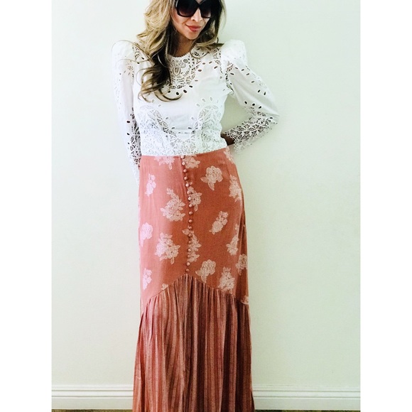 Anthropologie Dresses & Skirts - NWT Anthropologie Lost + Wonder Maxi skirt Sz Med